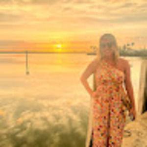 Meet your Posher, Holly